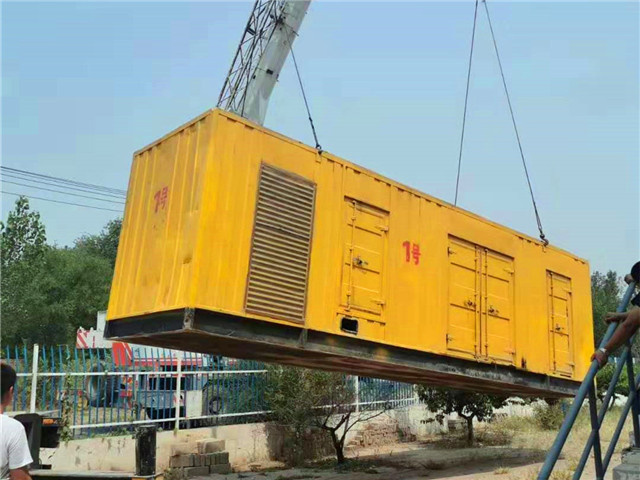 渭南300KW柴油发电机组油耗是多少？